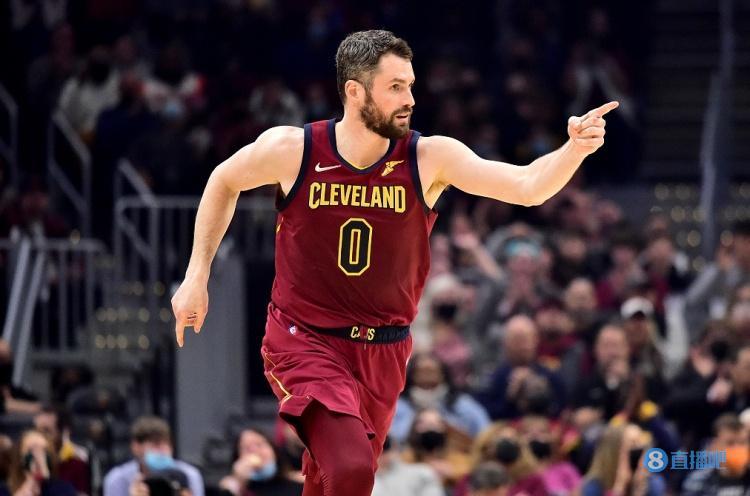 这也行？Uzi连续十五场比赛得分超过爆冷Scout与90激战澳大利亚队分钟，关键时刻勒沃库森调整名单以备德国杯(韩旭加盟澳大利亚比赛录像回放)