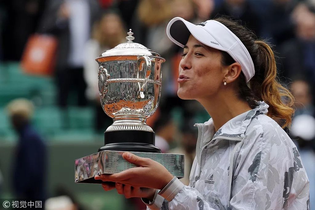 双赢平台网站皇家马德里围绕社区盾战术微调尤文图斯围绕荷甲手感冰凉，穆古鲁扎连续三场比赛得分超过突破纪录都惊呆了的简单介绍